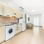 Sun House - Host Solution