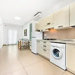 Apartment Sun House - Host Solution Lido di Jesolo