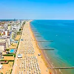 Apartment Sun House - Host Solution Lido di Jesolo