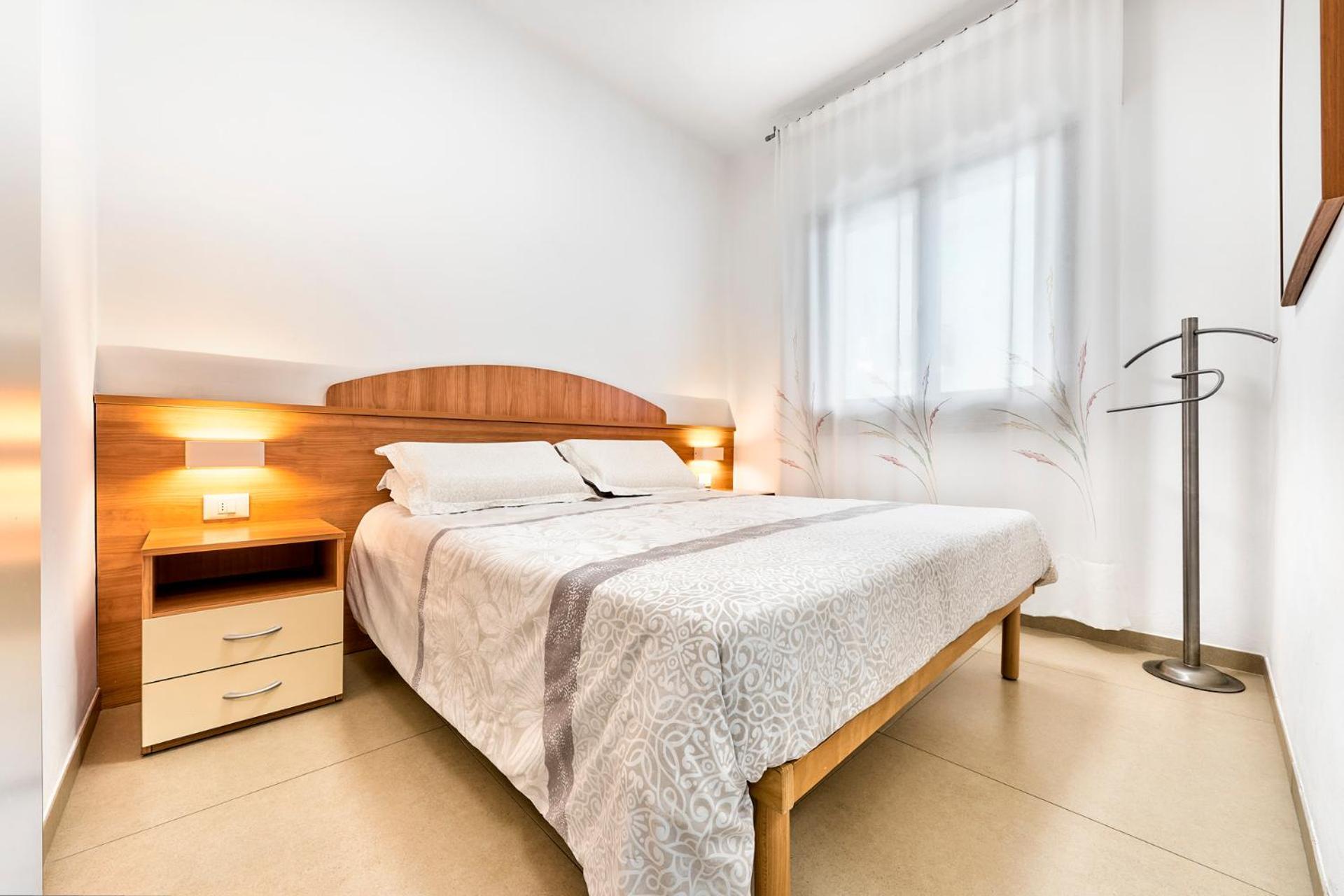 Sun House - Host Solution Apartment