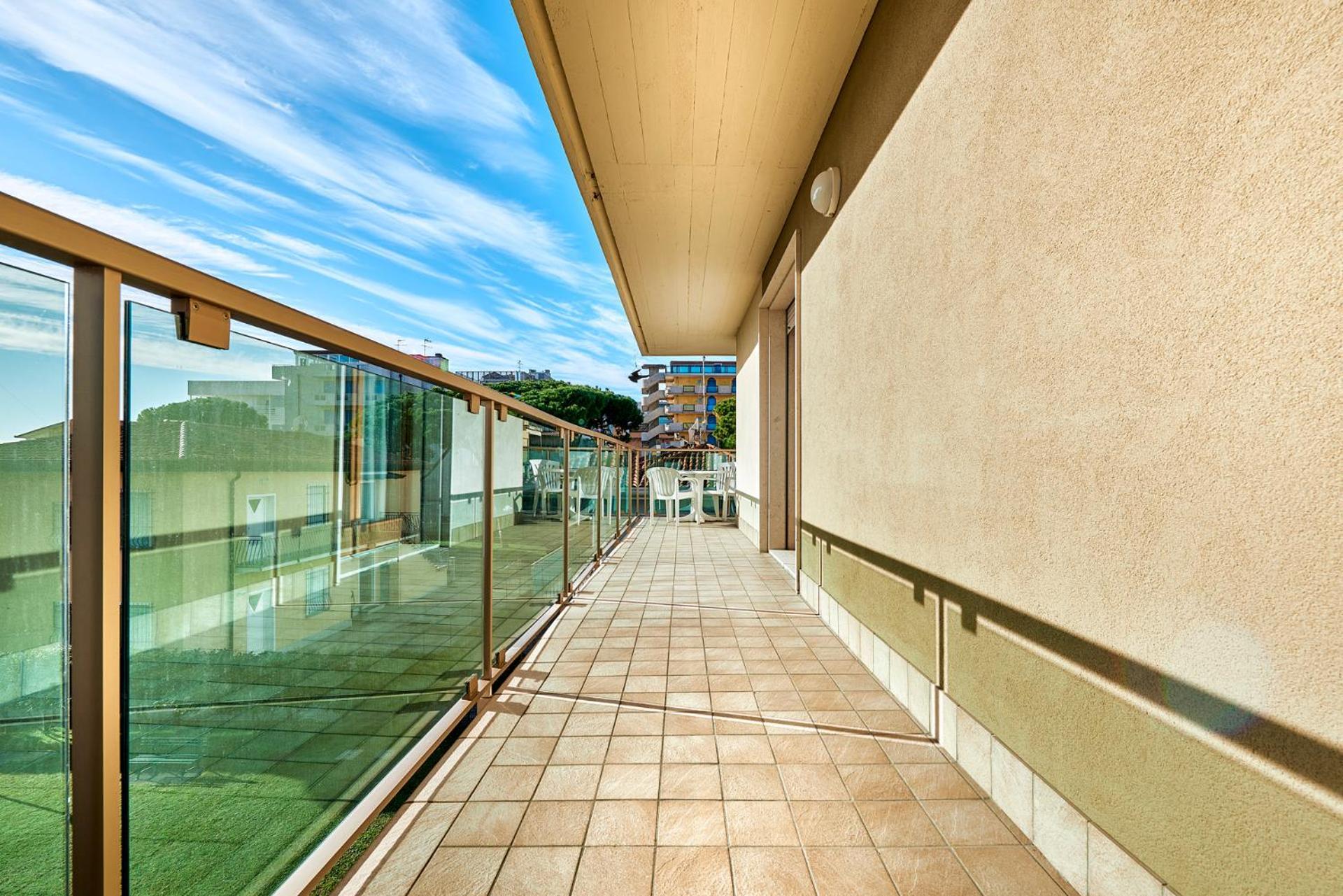 Sun House - Host Solution *